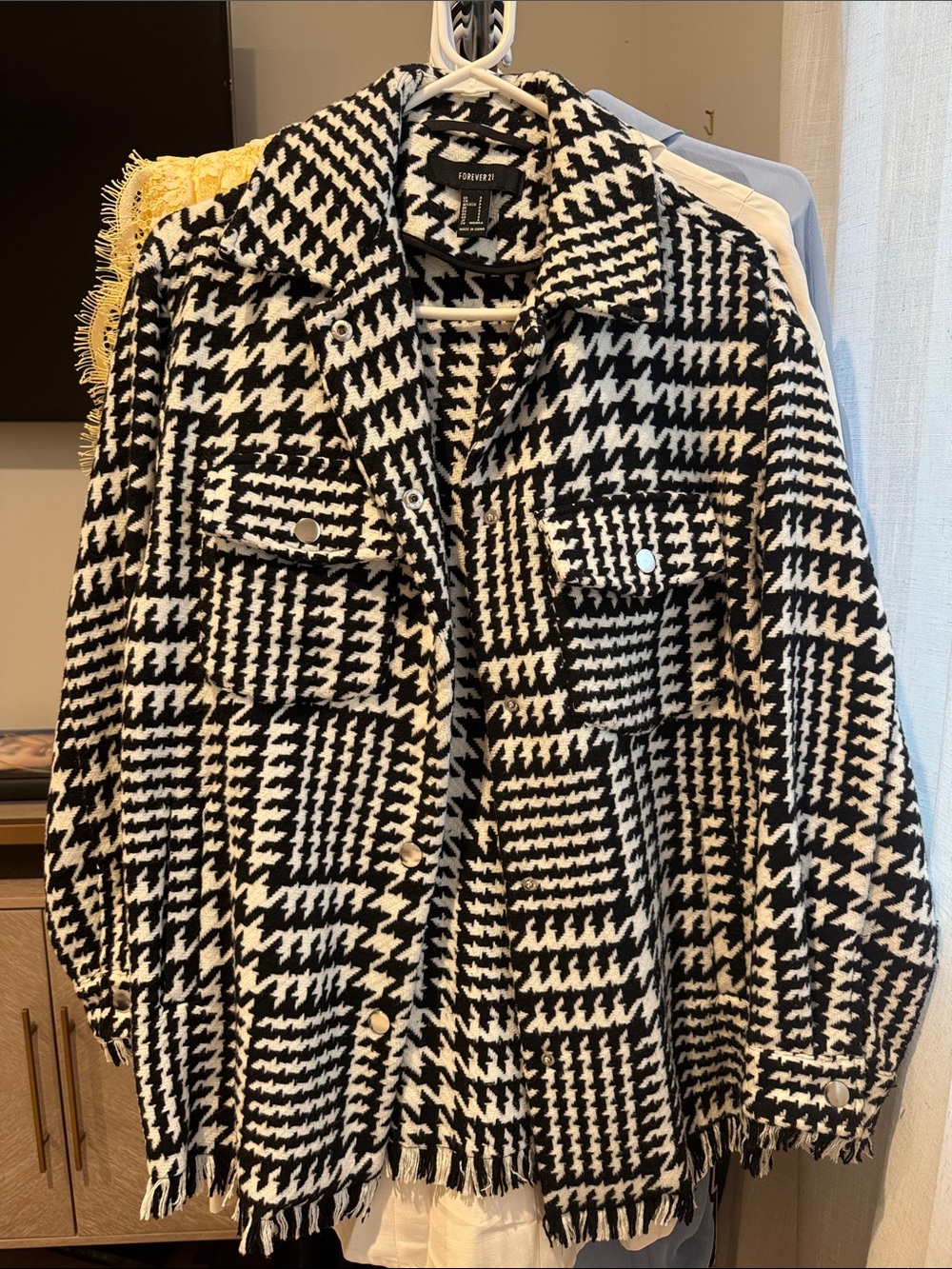 Forever 21 Black & White Houndstooth Fringe Shacket size S oversized